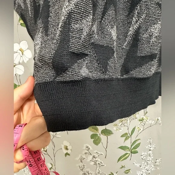 VTG Tundra Men's Blue/Black Geometric Sweater M - Picture 6 of 7